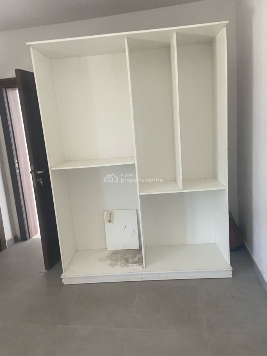 Nice 3 Bedroom Apartment Available with Bq, Ikoyi, Lagos, Flat / Apartment for Rent