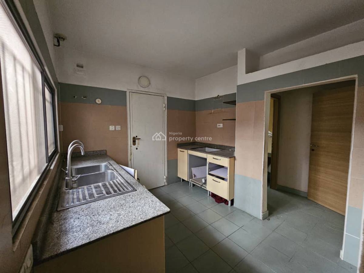 4 Bedroom Detached House with 2 Rooms Bq, Off Bourdillon Road, Old Ikoyi, Ikoyi, Lagos, Detached Duplex for Rent