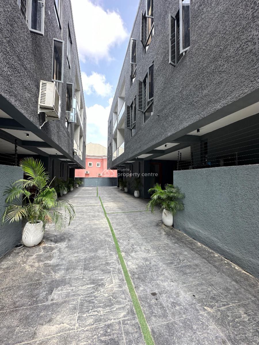 Exquisitely Finished 4 Bedroom Terraced Duplex with Bq, Lekki Phase 1, Lekki, Lagos, Terraced Duplex for Sale