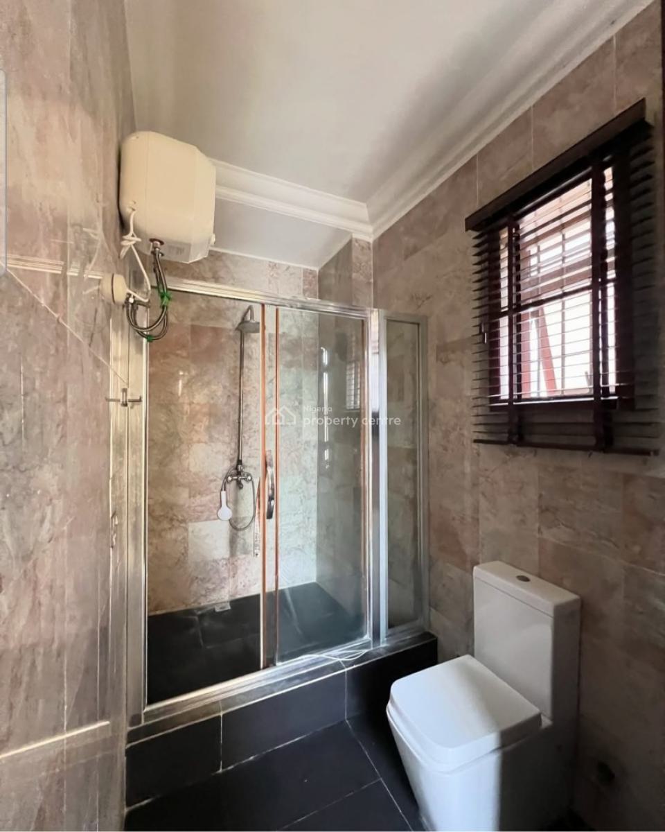 4 Bedroom En-suite Semi-detached Duplex in a Shared/communal Compound, Ikoyi, Lagos, House for Rent