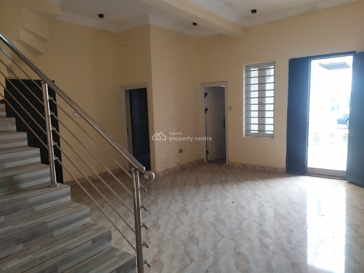 5 Bedroom Terrace, 1st Avenue, Gwarinpa, Abuja, Terraced Duplex for Rent