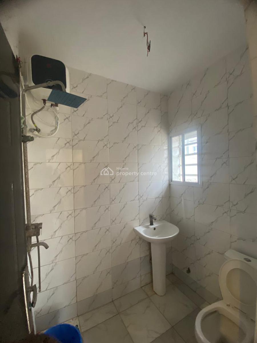 Executive 2bedrooms Luxury Apartment, in a Well Secured Call to Access Estate in Badore, Ajah, Lagos, Flat / Apartment for Rent