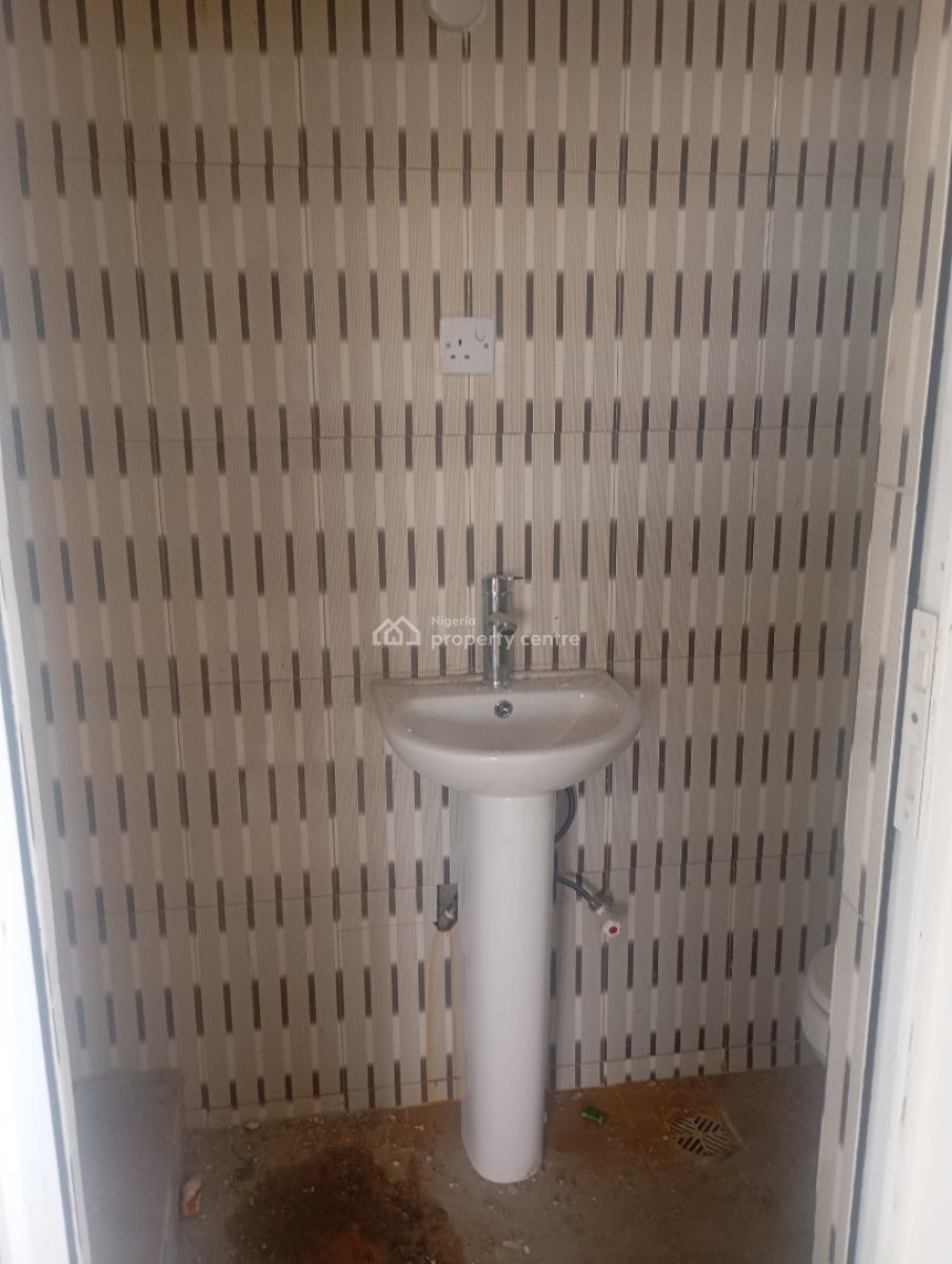 3 Bedroom Apartment, Scheme 2, Ajah, Lagos, Flat / Apartment for Rent