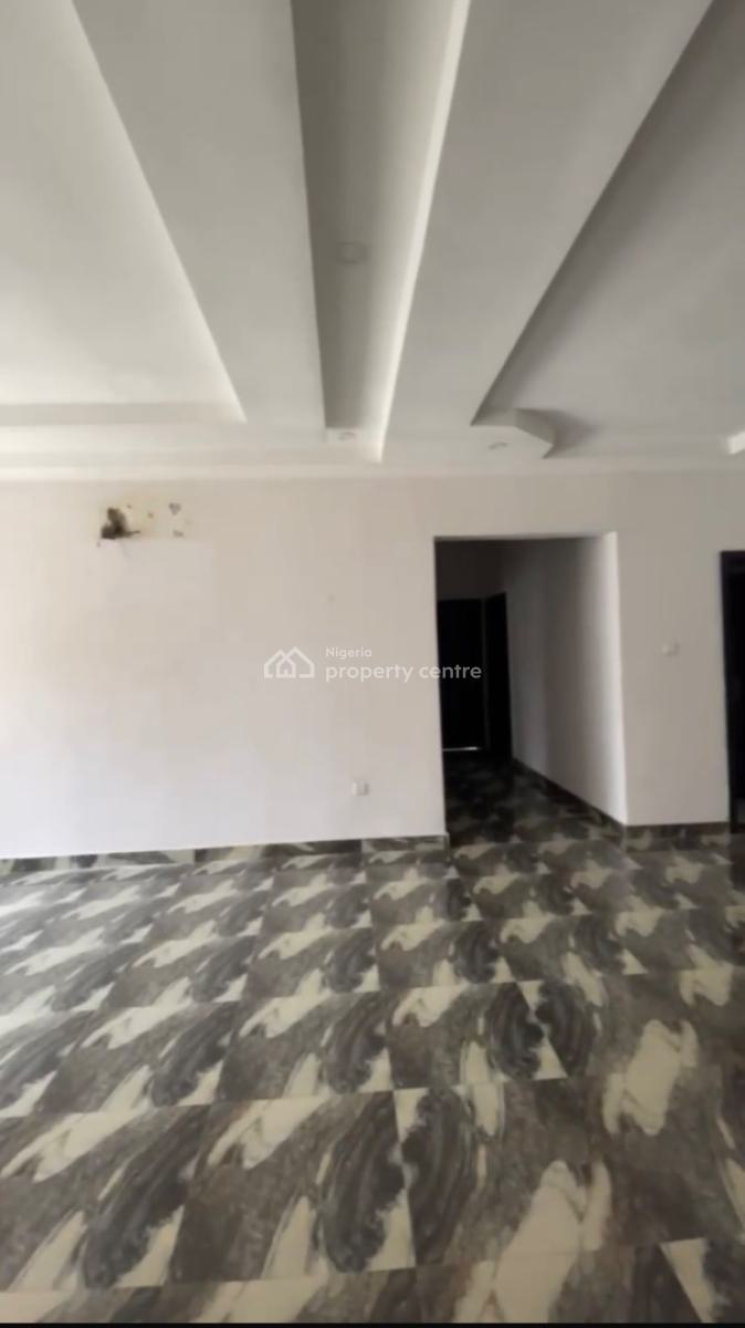 Self Service 3bedroom Apartment Upstairs, By Orchid Road Before The Roundabout, Lekki Phase 2, Lekki, Lagos, Flat / Apartment for Rent