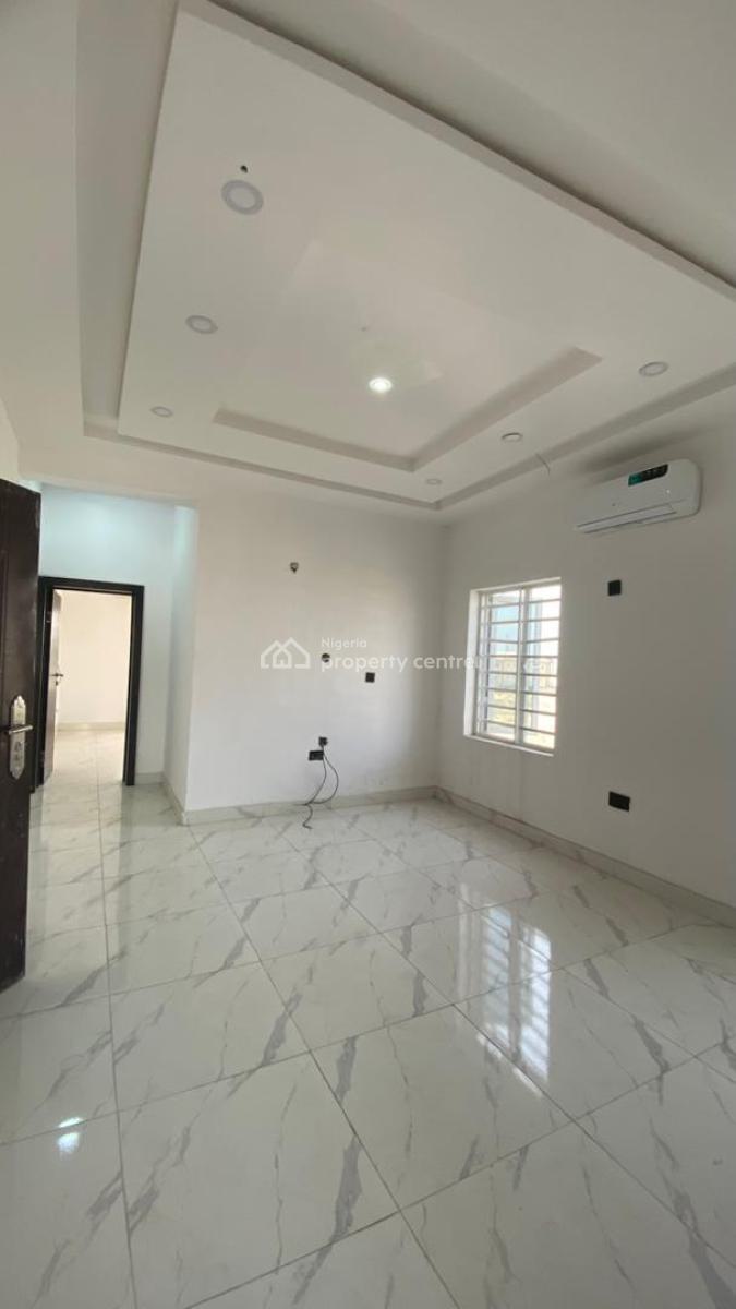 Sweet Mini Flat Upstairs with Air Condition, Alpha Beach , New Road, Lekki, Lagos, Mini Flat (room and Parlour) for Rent