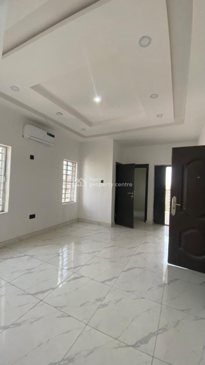 Sweet Mini Flat Upstairs with Air Condition, Alpha Beach , New Road, Lekki, Lagos, Mini Flat (room and Parlour) for Rent