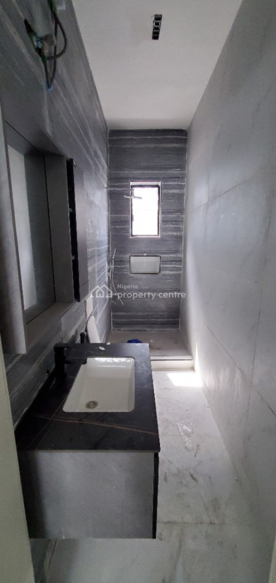 Well Build 5 Bedroom Fully Detached, Agungi, Lekki, Lagos, House for Sale