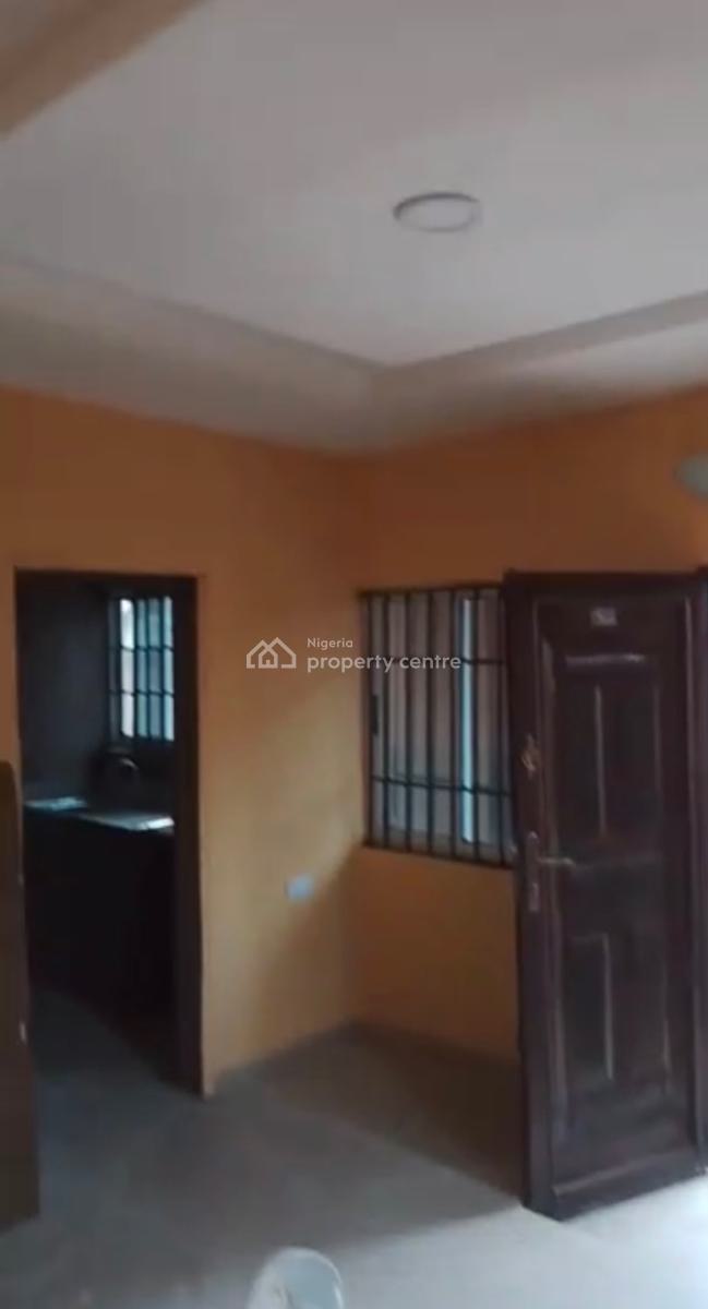 a Standard, Fresh 2 Bedroom Flat, Ajinde Irekari Area, Ibadan, Oyo, Flat / Apartment for Rent