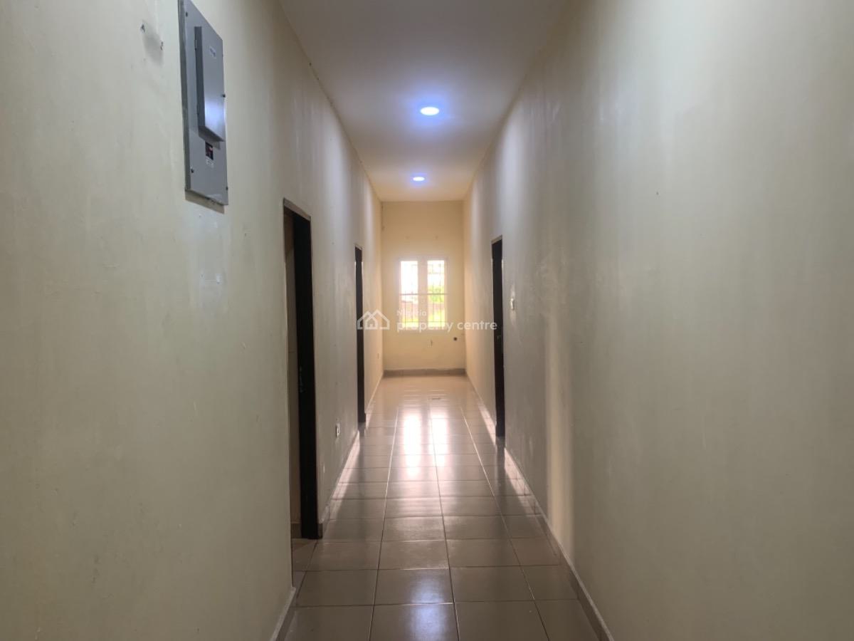 a Spacious 3 Bedroom Flat with Modern Facilities, Off Stadium Road, Port Harcourt, Rivers, Flat / Apartment for Rent