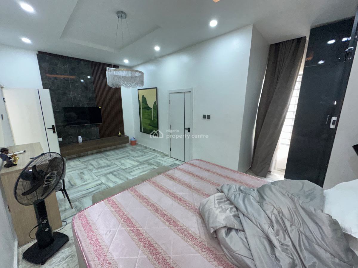 Fairly Brand New 3 Bedroom Flat, Oral Estate, Lekki, Lagos, Flat / Apartment for Sale
