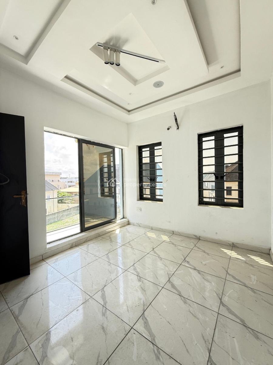 Well Finished 2 Bedroom Apartment Suitable for Short Stay Option, Ologolo, Lekki, Lagos, Block of Flats for Sale