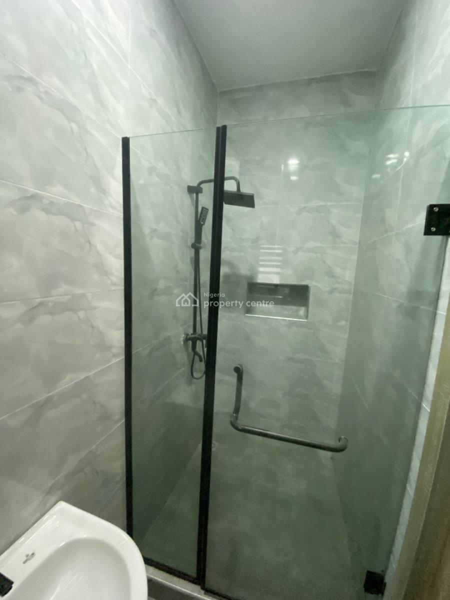 Standard Two Bedroom Apartment, Crest Court Close to Abraham Adesanya, Ajah, Lagos, Flat / Apartment for Rent
