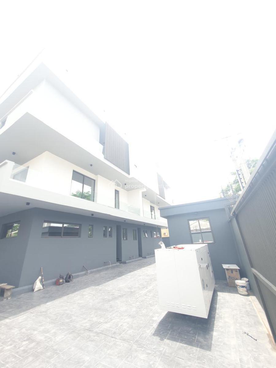 Two Units of 4 Bedrooms Terraces, Lekki Phase 1, Lekki, Lagos, Flat / Apartment for Rent