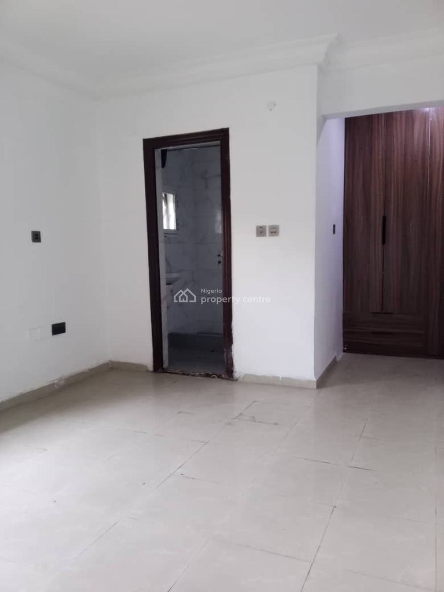 3 Bedroom + 1 Room Bq, 24/7 Power Supply, Lekki Phase 1, Lekki, Lagos, Flat / Apartment for Rent