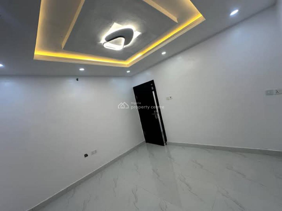 Neatly Built 3 Bedroom Bungalow on a Cornerpiece, Ilado Inu, Behind Federal Housing Estate, Opposite Fashola Estate, Igbogbo, Ikorodu, Lagos, Detached Bungalow for Sale