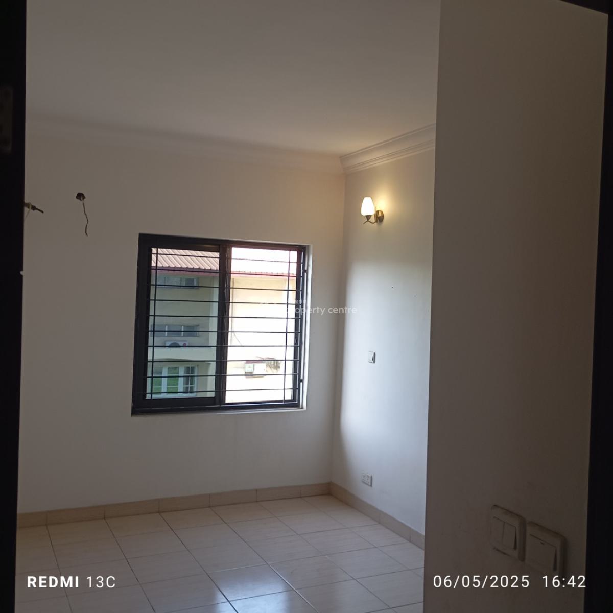 a Very Spacious and Well Maintained 3bedroom at Osapa London, Osapa London, Osapa, Lekki, Lagos, Flat / Apartment for Rent