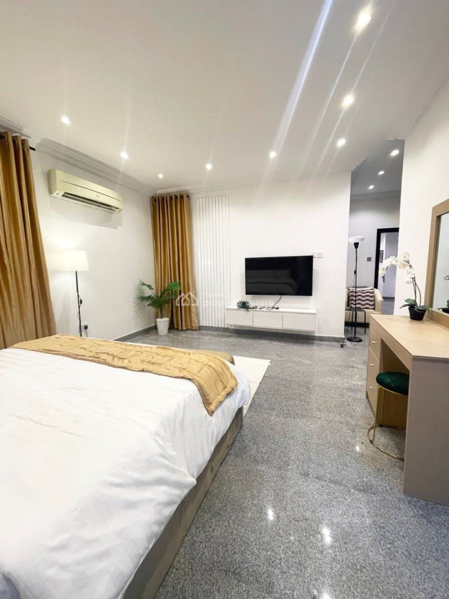 Luxury 3 Bedroom Furnished Apartment, Off Admiralty Road, Lekki Phase 1, Lekki, Lagos, Flat / Apartment for Rent