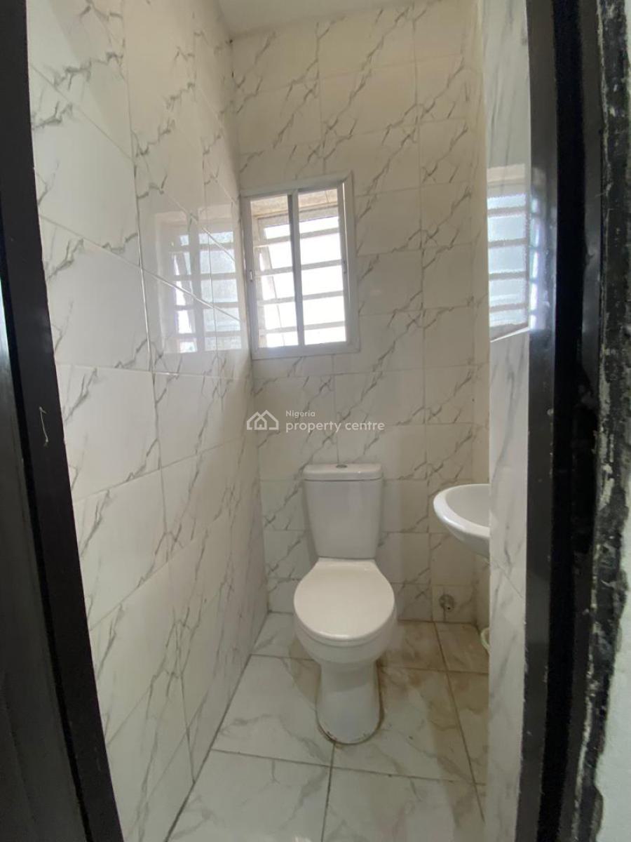Very Beautiful Nd Spacious 2bedroom Flat All Room Ensuite Beautiful Po, Silverpoint Estate Badore a Call to Access Estate, Badore, Ajah, Lagos, Flat / Apartment for Rent