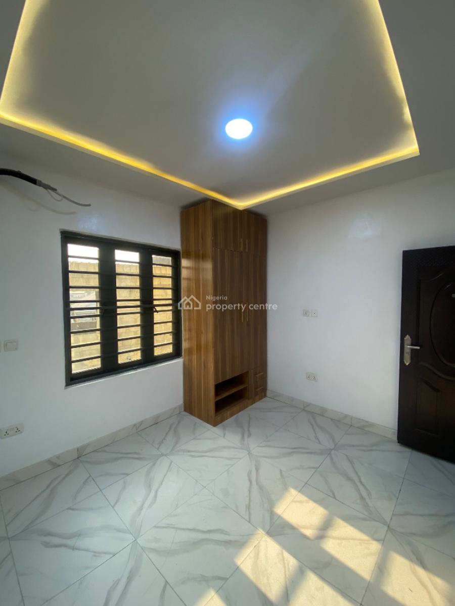 Classic Two Bedroom Apartment with Bq, Peaceland Area, Ogombo, Ajah, Lagos, Flat / Apartment for Rent