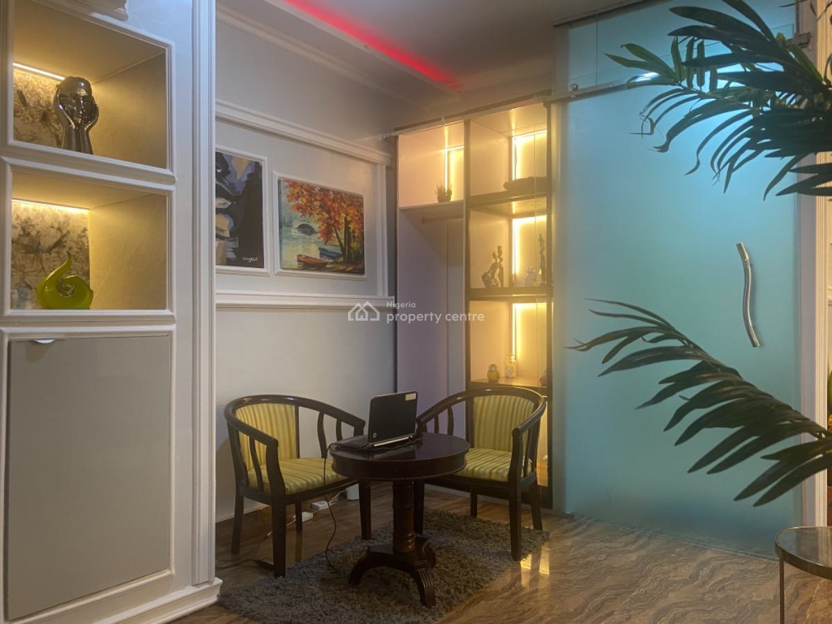 Palatial 3 Bedroom Apartment Overlooking The Lagoon, Lekki Phase 1, Lekki, Lagos, Flat / Apartment Short Let
