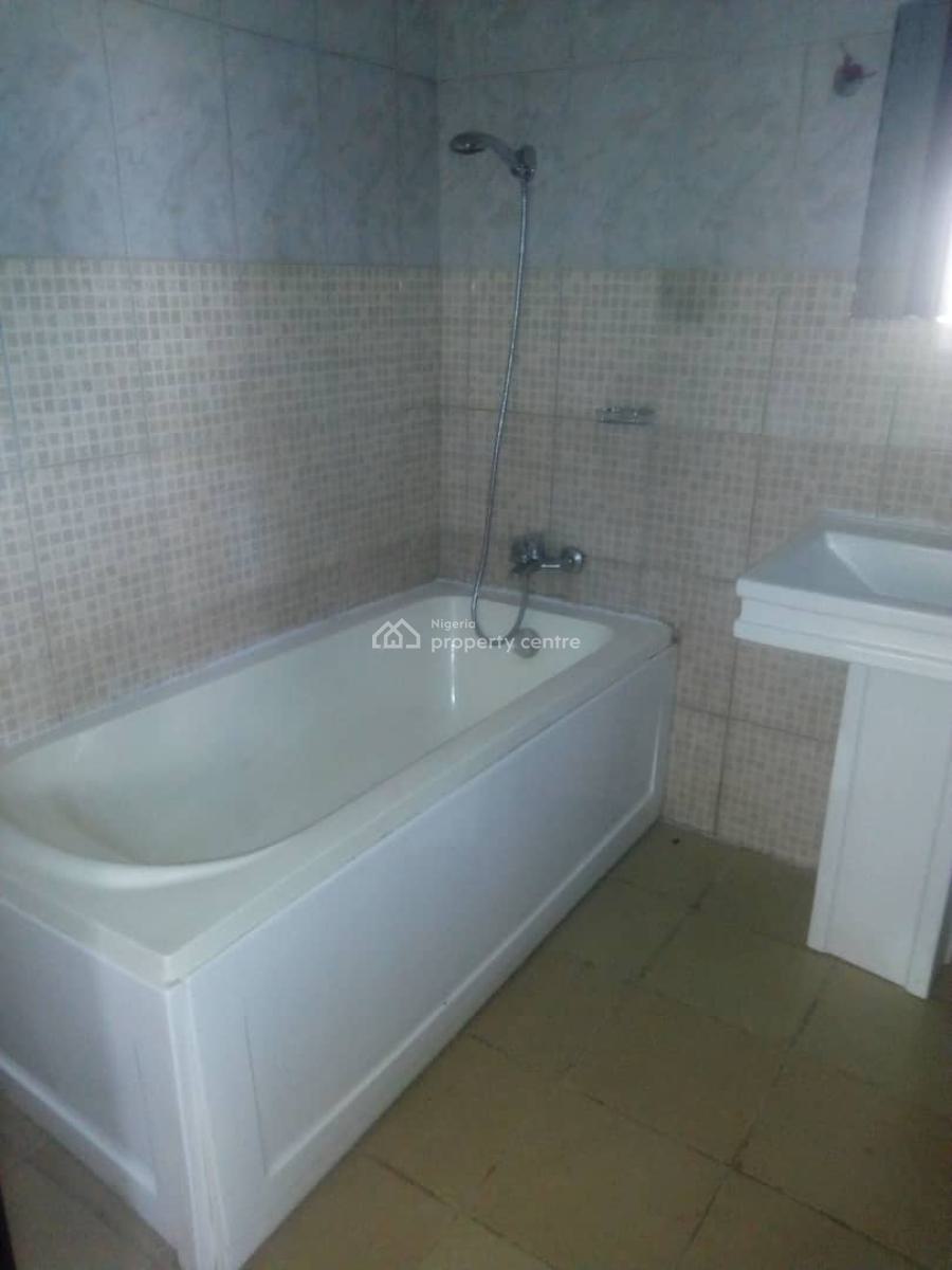 Serviced Spacious 2 Bedroom Flat, By Ics Schools, Dakibiyu, Abuja, Flat / Apartment for Rent