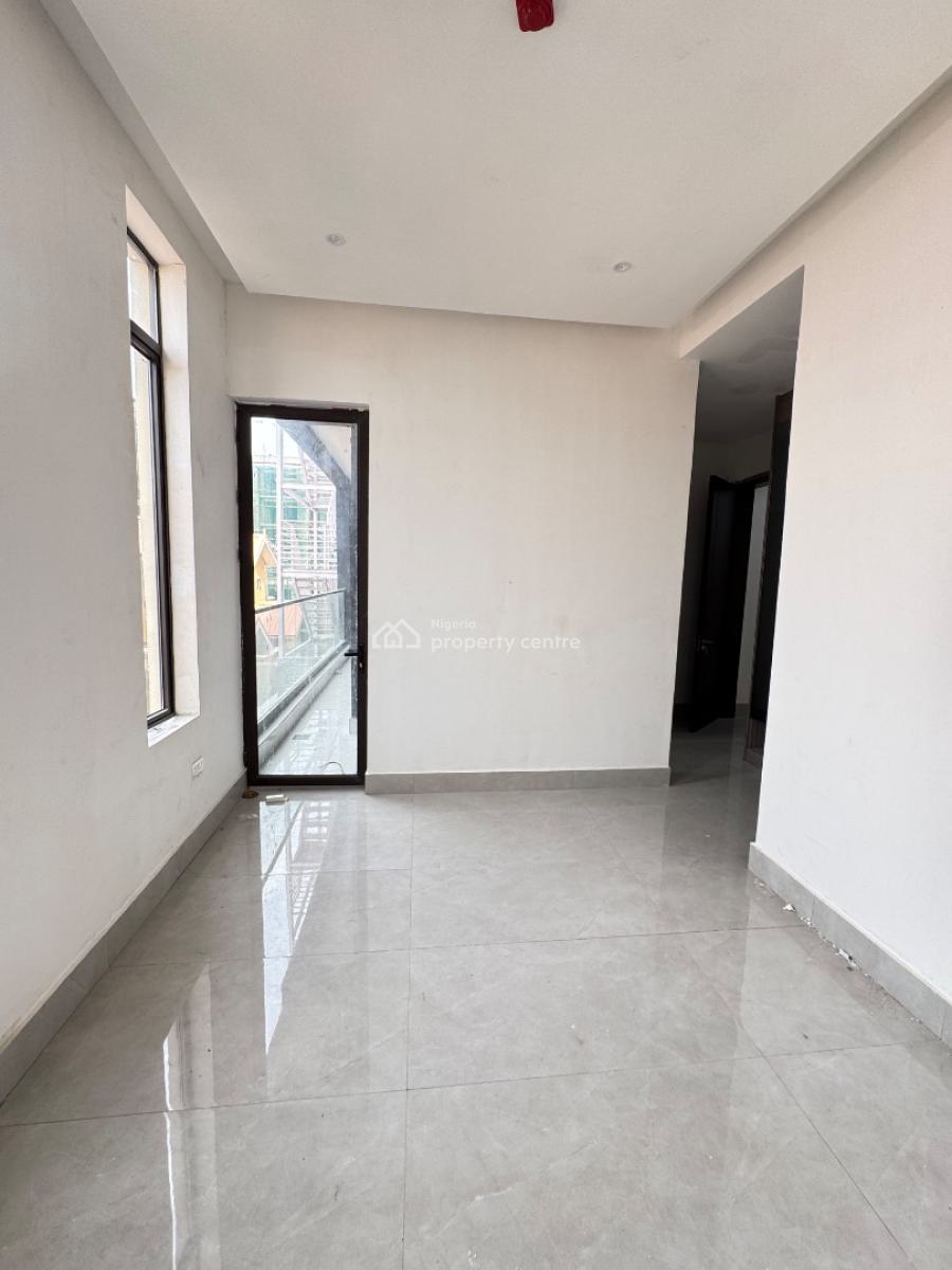 Spacious 3 Bedroom Flat with Pool, Lekki Phase 1, Lekki, Lagos, Flat / Apartment for Sale