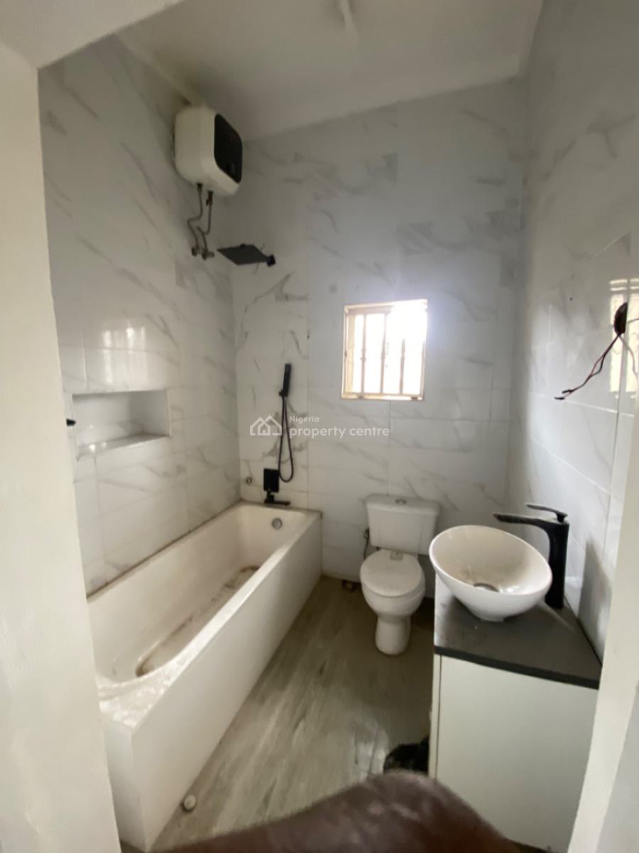 Spacious 3 Bedroom Flat 1st Floor, Off Amino Kano Crescent, Wuse 2, Abuja, Flat / Apartment for Rent