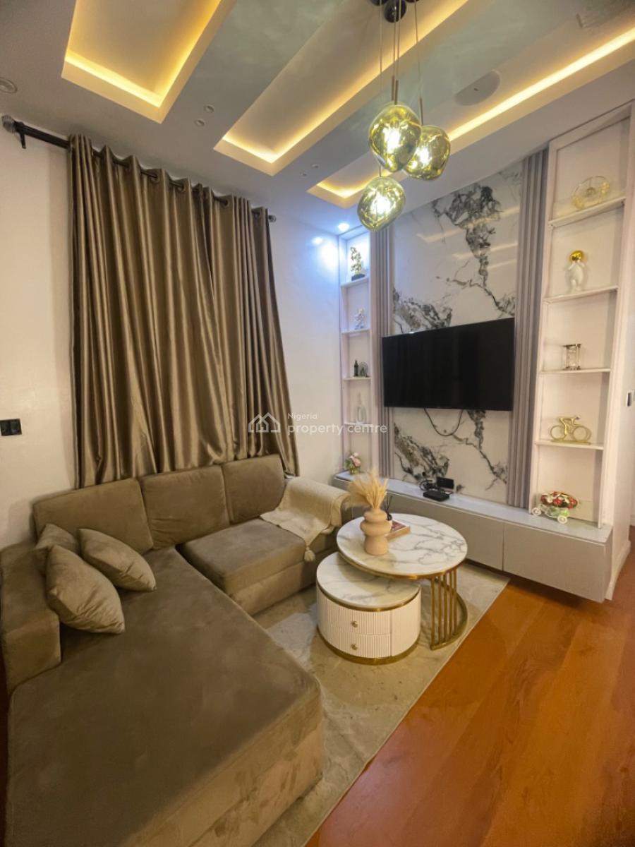 Executive 1 Bedroom, Onike, Yaba, Lagos, Mini Flat (room and Parlour) Short Let