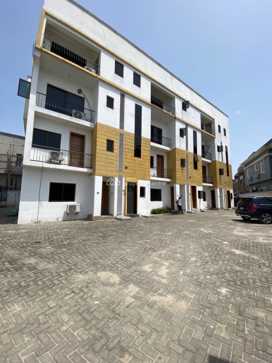 Spacious 3 Bedrooms Maisonette, Orchid Road, Lekki Phase 2, Lekki, Lagos, Flat / Apartment for Rent