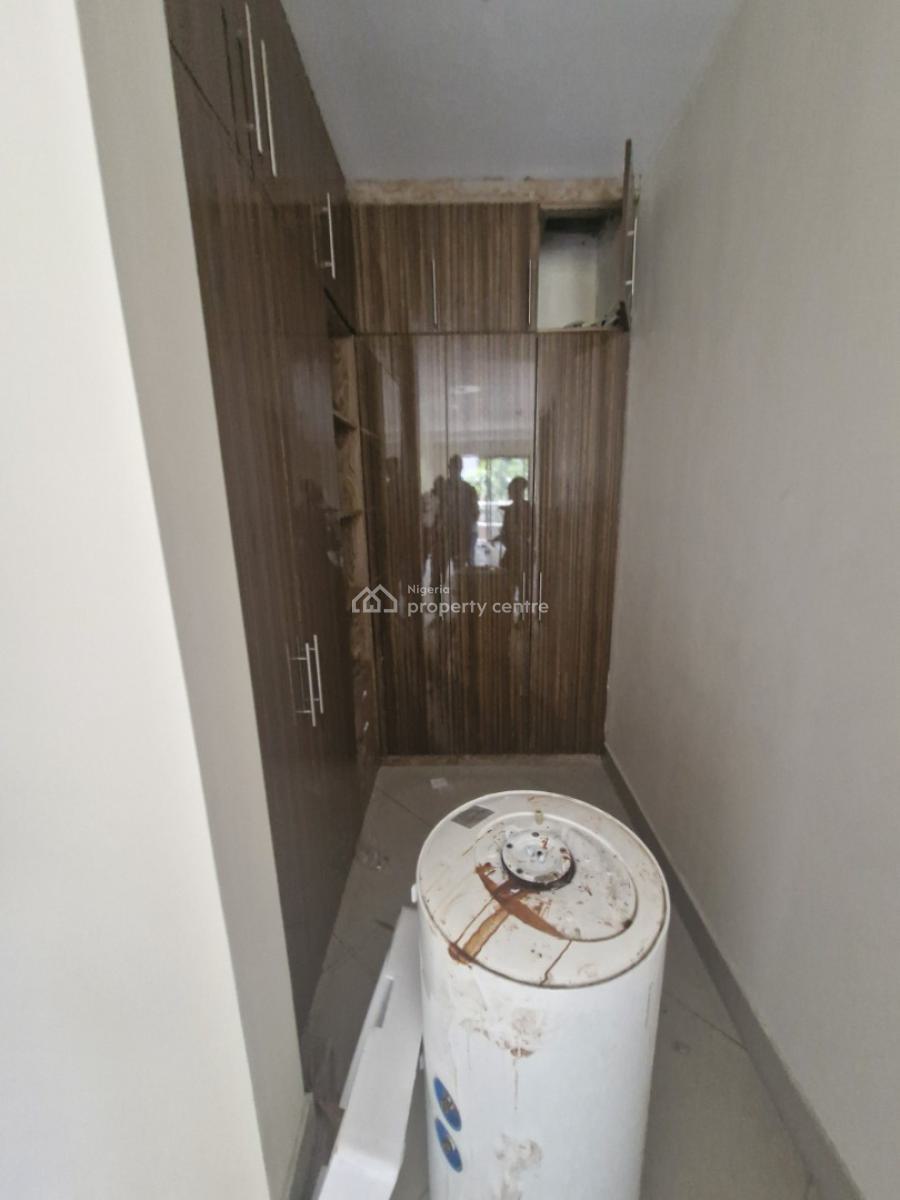 Newly Renovated, Luxury 3 Bedroom Apartments with Bq, Victoria Island (vi), Lagos, Flat / Apartment for Sale