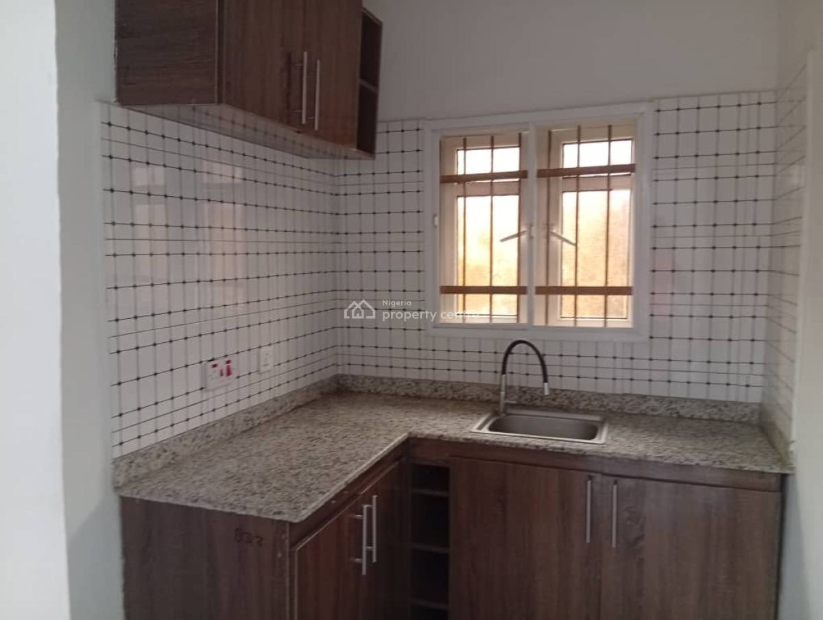 Excellent 1 Bedroom Apartment, Voice of Nigeria Estate, Lugbe District, Abuja, Flat / Apartment for Rent