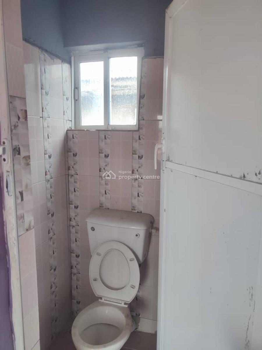 Nice and Spacious Room Self Contain Upstairs, Bajulaiye Road, Shomolu, Lagos, Self Contain (single Rooms) for Rent