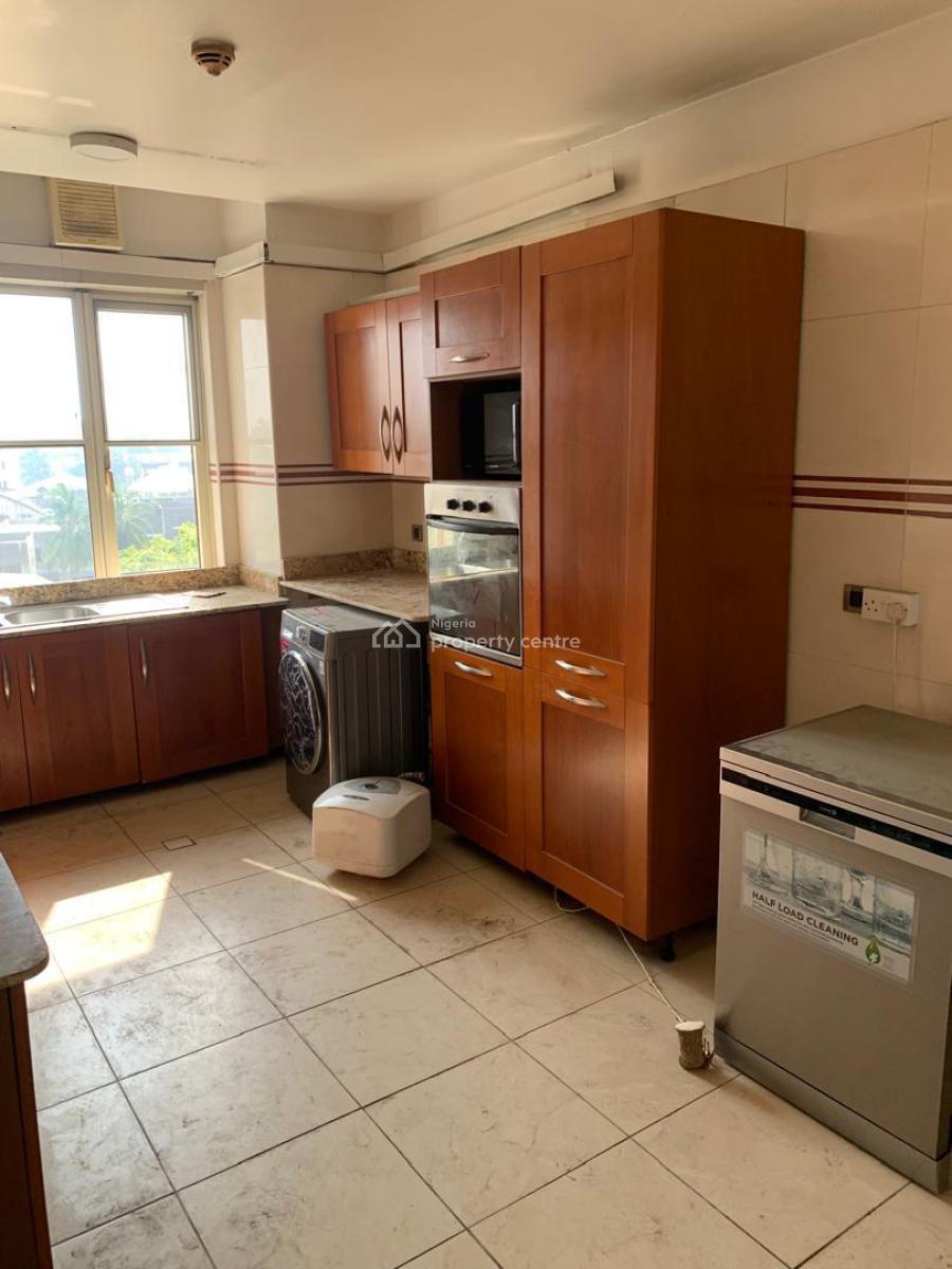 Luxury High-rise3 Bedroom Apartment with Swimming Pool, Lift, Off Burdillon Road, Ikoyi, Lagos, Flat / Apartment for Rent