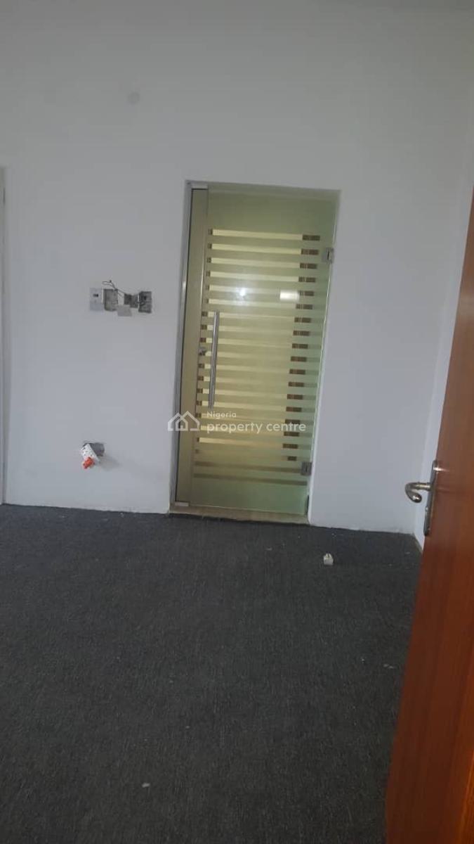 Superb Finished 3 Bedroom Apartment, Paradise Estate 3, Chevron Drive, Lekki Expressway, Lekki, Lagos, Flat / Apartment for Sale