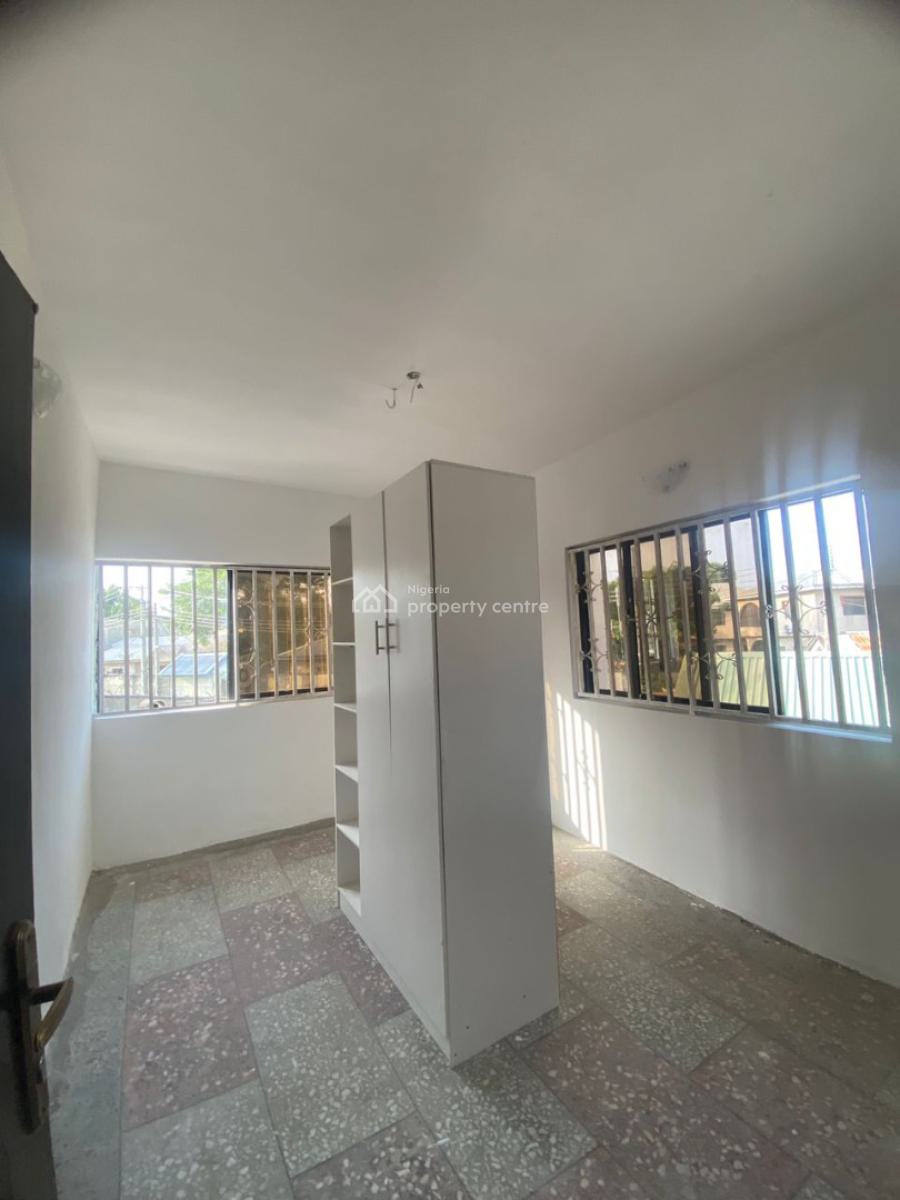 Newly Renovated Two-bedrooms Apartment, Kekere Ado Road, Ajah, Lagos, Flat / Apartment for Rent