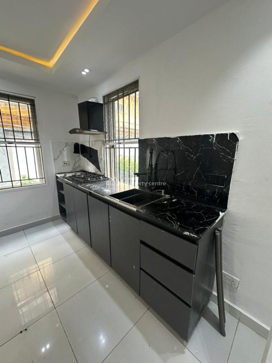 Fully Serviced Executive Mini Flats (ground Floor), Lekki Phase 1, Lekki, Lagos, Mini Flat (room and Parlour) for Rent