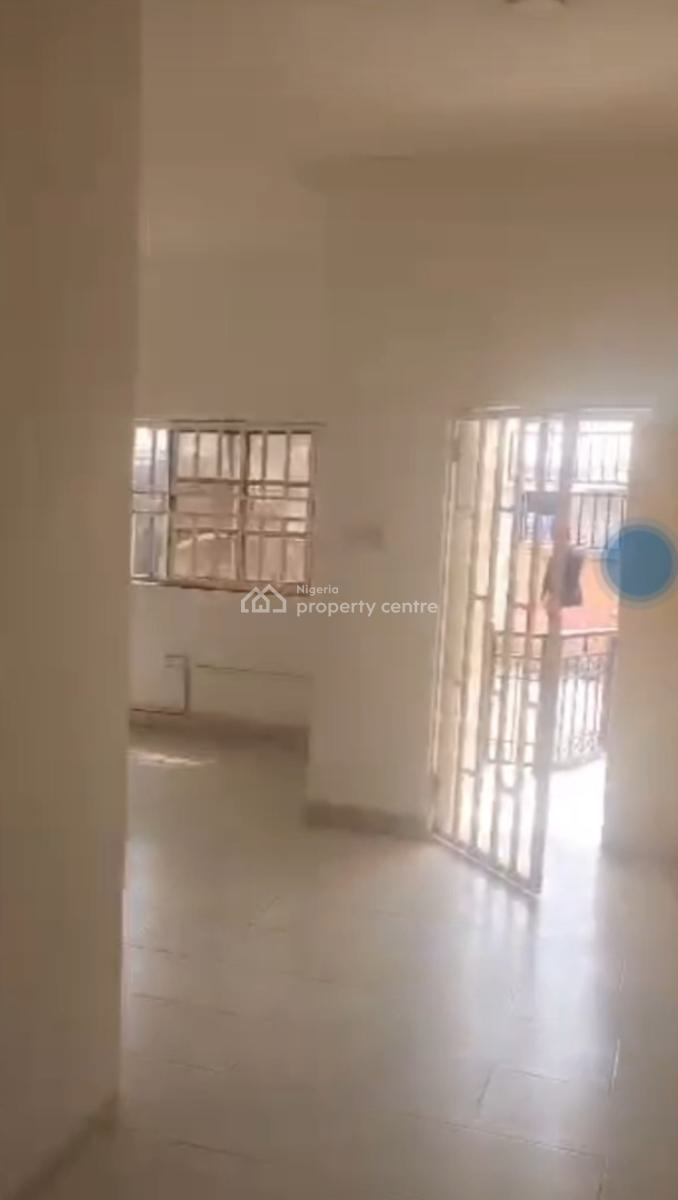 Very Spacious Clean 1 Bedroom Flat, 3rd Avenue, Gwarinpa, Abuja, Flat / Apartment for Rent