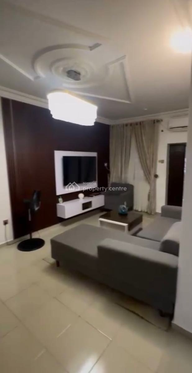 a Standard, Executive, Furnished 2 Bedroom Flat, Wuye, Abuja, Flat / Apartment for Rent