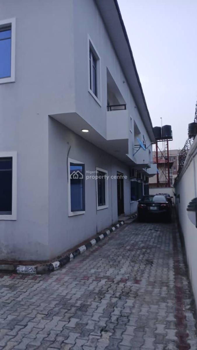 Beautiful 2 Bedroom Apartment, Ologolo, Lekki, Lagos, Flat / Apartment for Rent