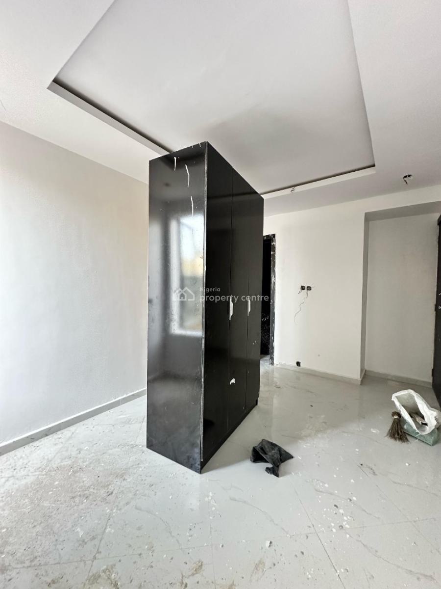 Beautifully Built 2 Bedroom Apartment with Gym in a Well Secured Estate, Chevron Toll Gate, Lekki, Lagos, Flat / Apartment for Sale