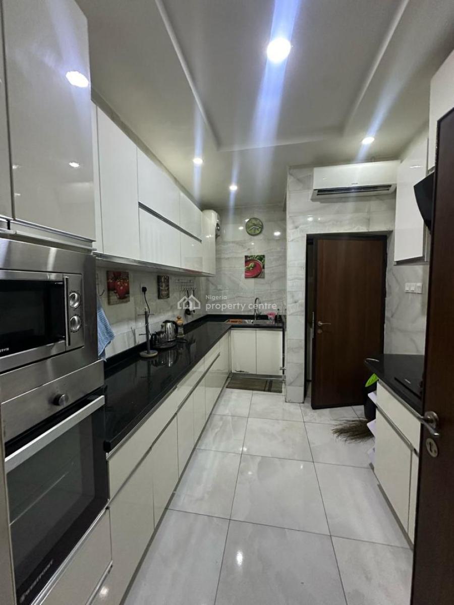 3 Bedrooms Furnished Apartment with Gym, Pool, Adeniyi Jones, Ikeja, Lagos, Flat / Apartment for Rent