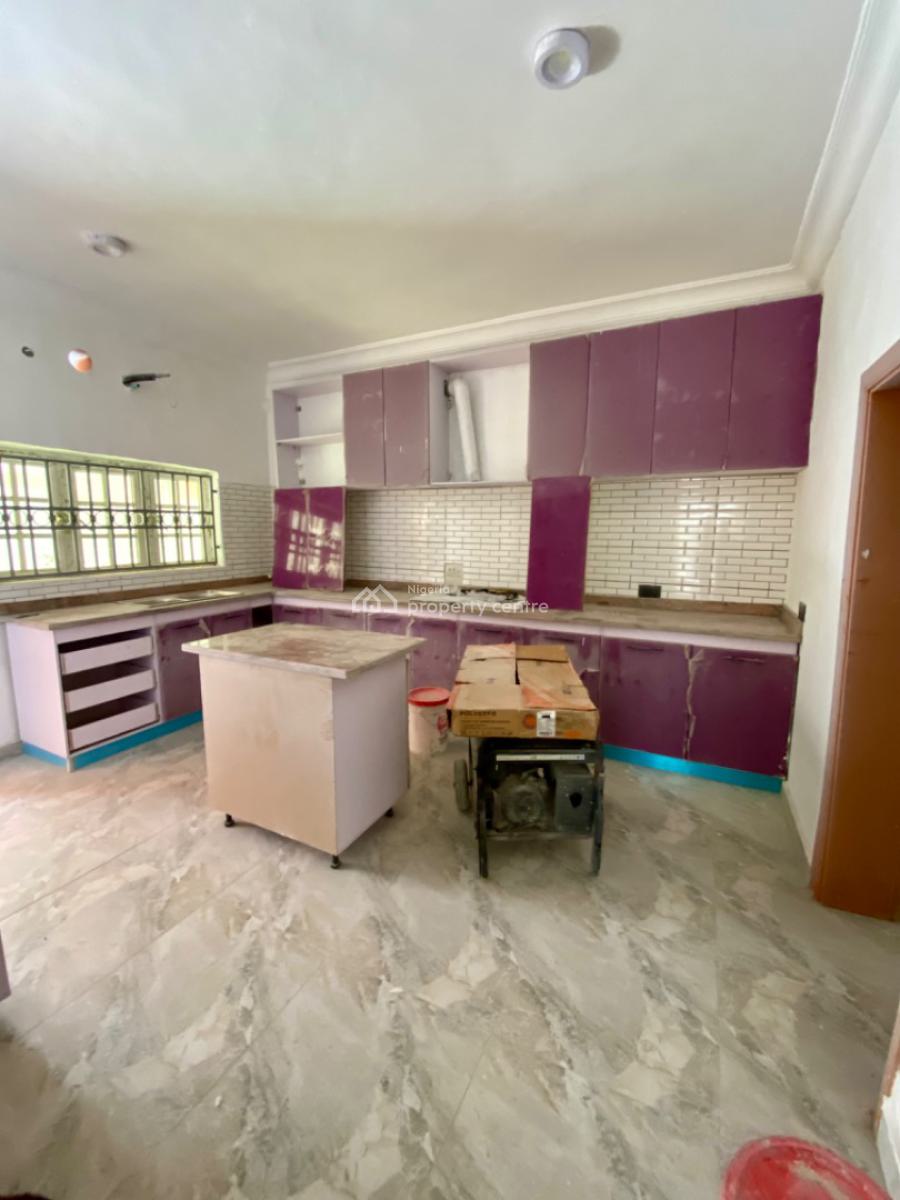 Spacious 4 Bedrooms Luxury  Semi Detached Duplex with Bq, Chevron, Lekki, Lagos, House for Sale