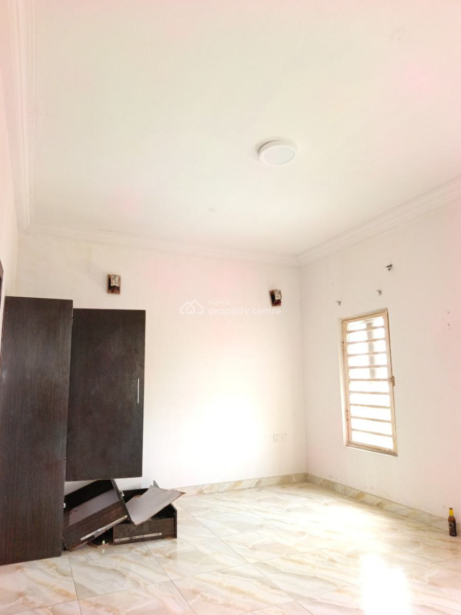 Smart Spacious Mini Flat (room and Parlor) Upstairs, Abraham Adesanya, Ajah, Lagos, Mini Flat (room and Parlour) for Rent