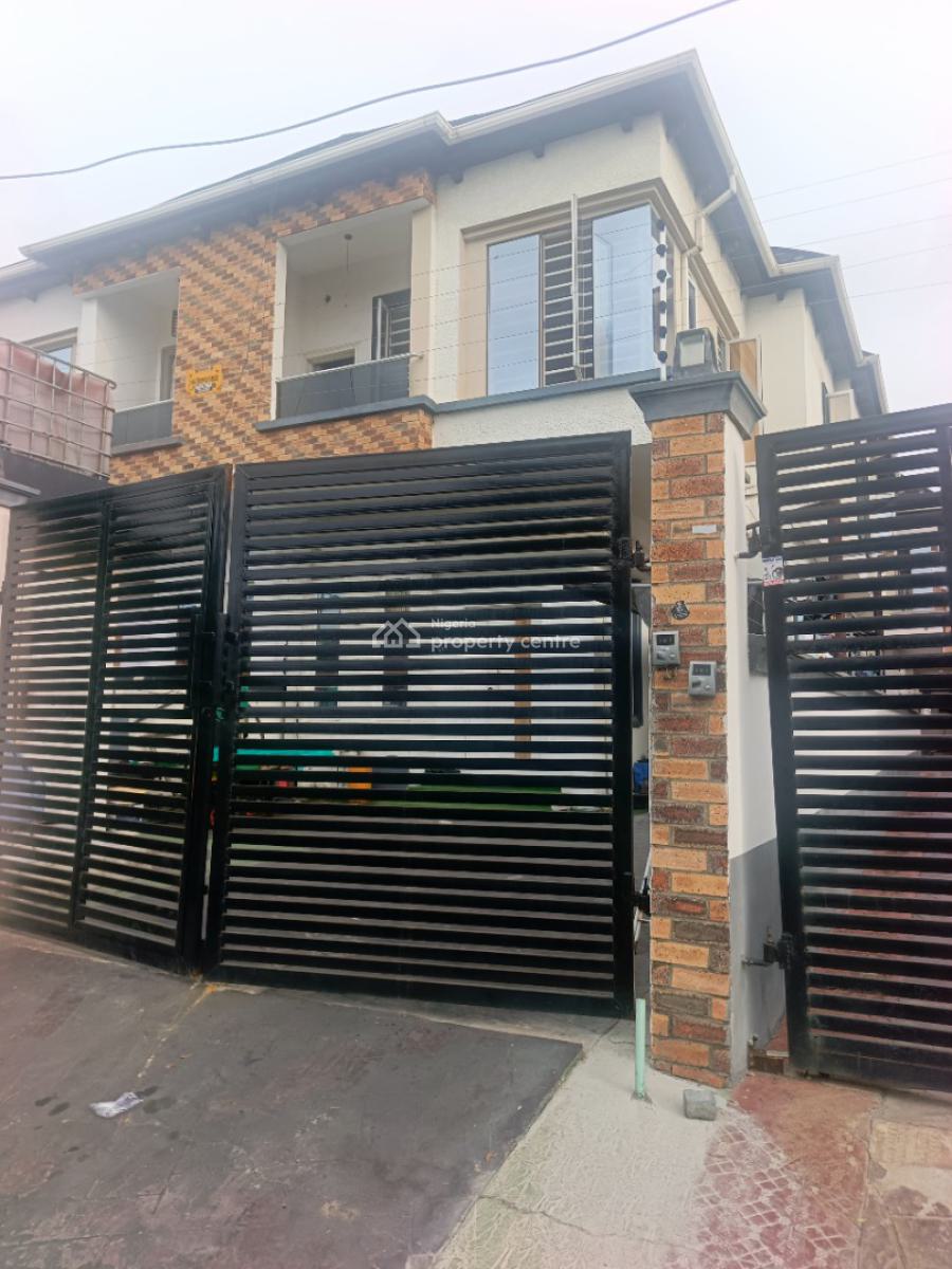 Spacious Master Bedroom, Chevyview Estate Chevron, Lekki, Lagos, Self Contain (single Rooms) for Rent