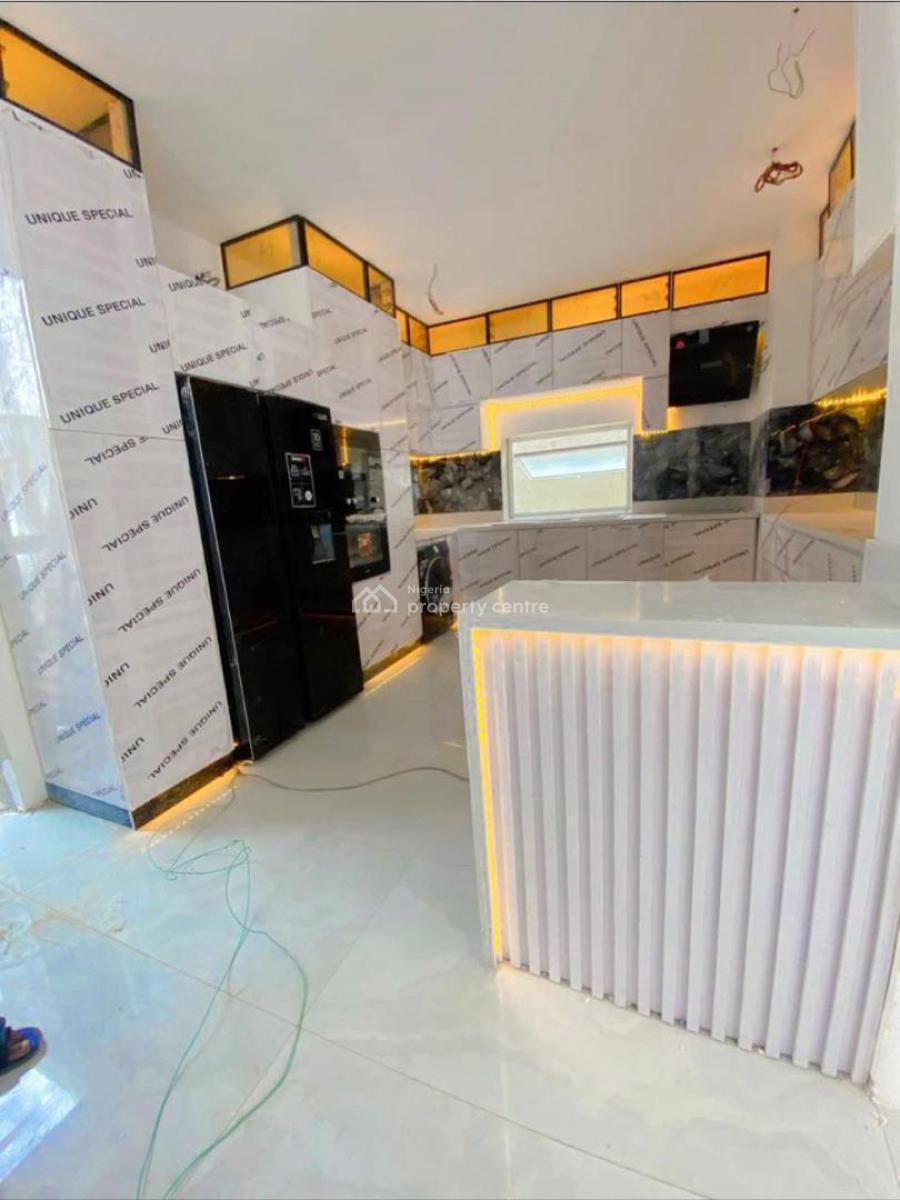 Topnotched 4 Bedrooms Luxury Home with Pool Available for Closure, Banana Island, Ikoyi, Lagos, Detached Duplex for Sale