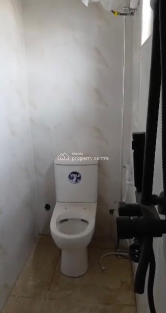 a Standard, Modern 3 Bedroom Flat, Alagomeji, Yaba, Lagos, Flat / Apartment for Rent