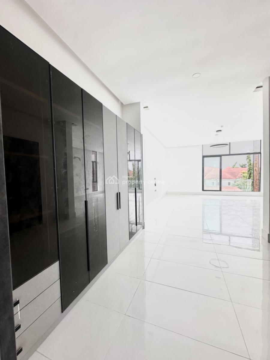 Contemporary 8 Bedroom Detached Villa with a Swimming Pool,elevator, Asokoro District, Abuja, Detached Duplex for Sale