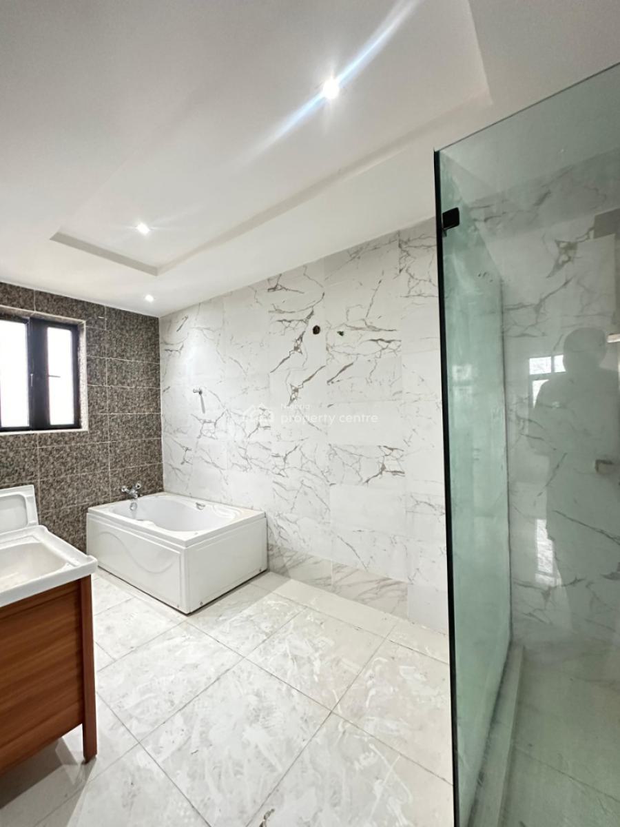 4-bedroom Maisonette with  Swimming Pool, Gym & 2 Bqs., Ikoyi, Lagos, Flat / Apartment for Sale