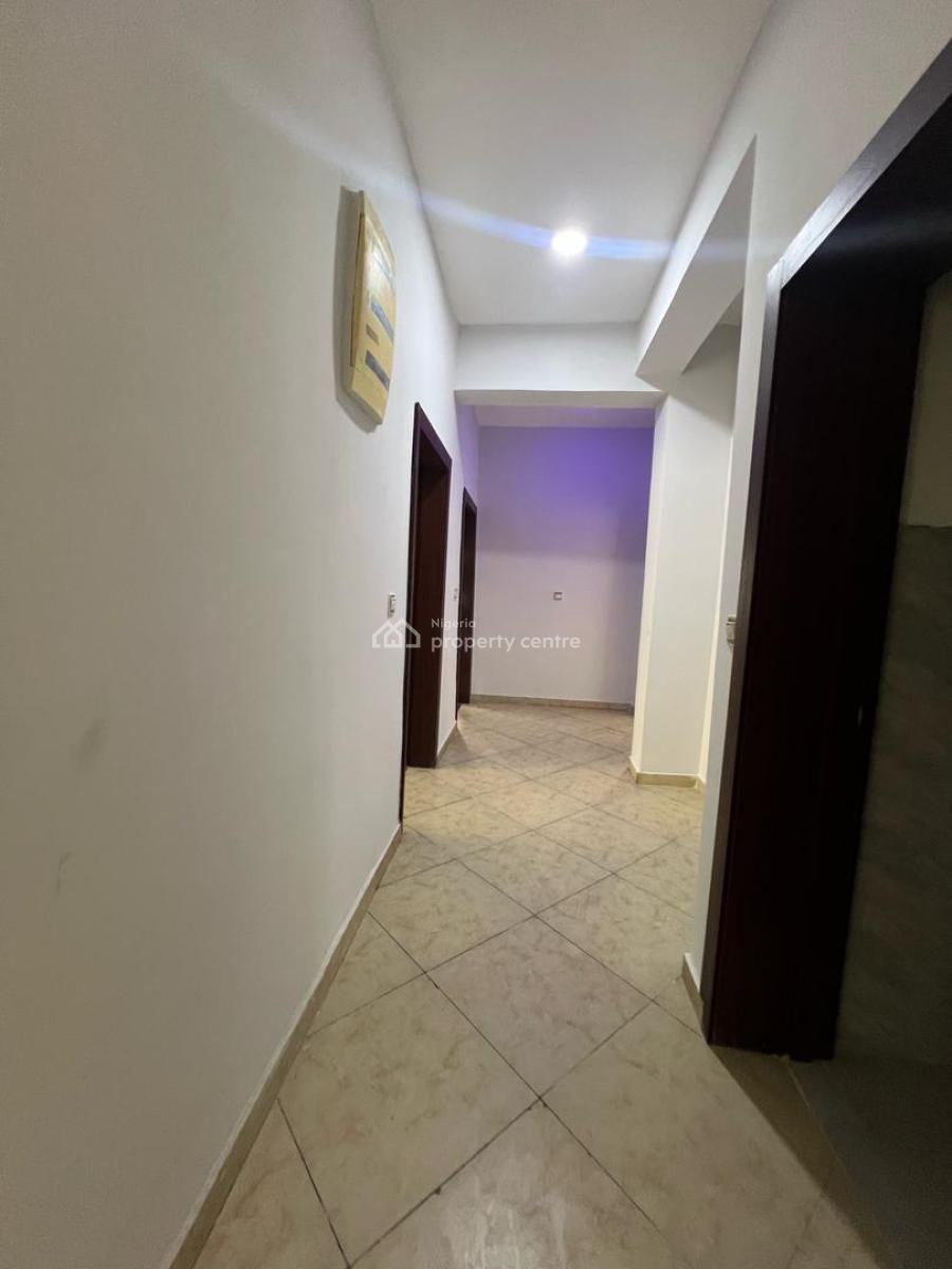 Well Maintained 3-bedroom Apartment, Primewater Gardens, Lekki Phase 1, Lekki, Lagos, Flat / Apartment for Sale