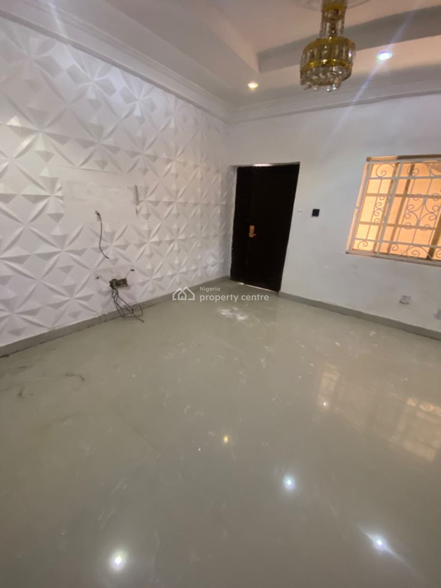 Self Service Room Self Contain, Off Omorinre Johnson Street, Lekki Phase 1, Lekki, Lagos, Self Contain (single Rooms) for Rent